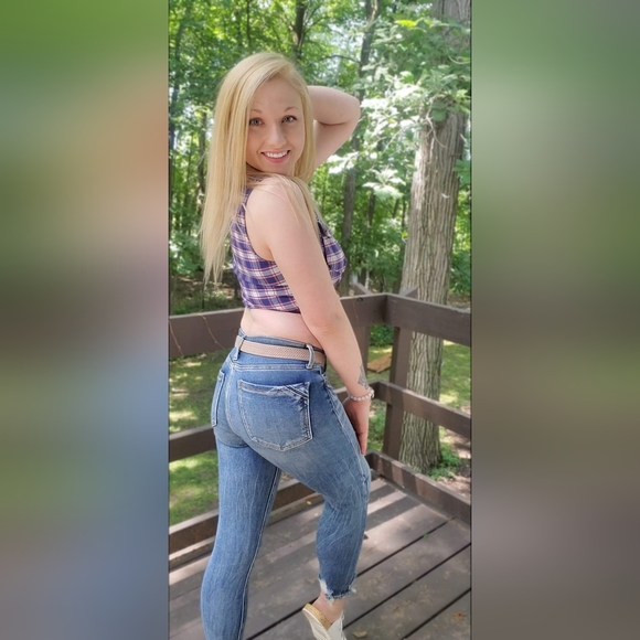 Size S Blue/Pink Plaid Forever 21 Crop, Tie Front - Picture 4 of 5